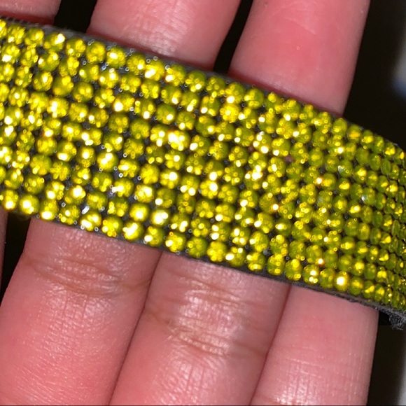 Crystarella Choker 💛 - Picture 3 of 3